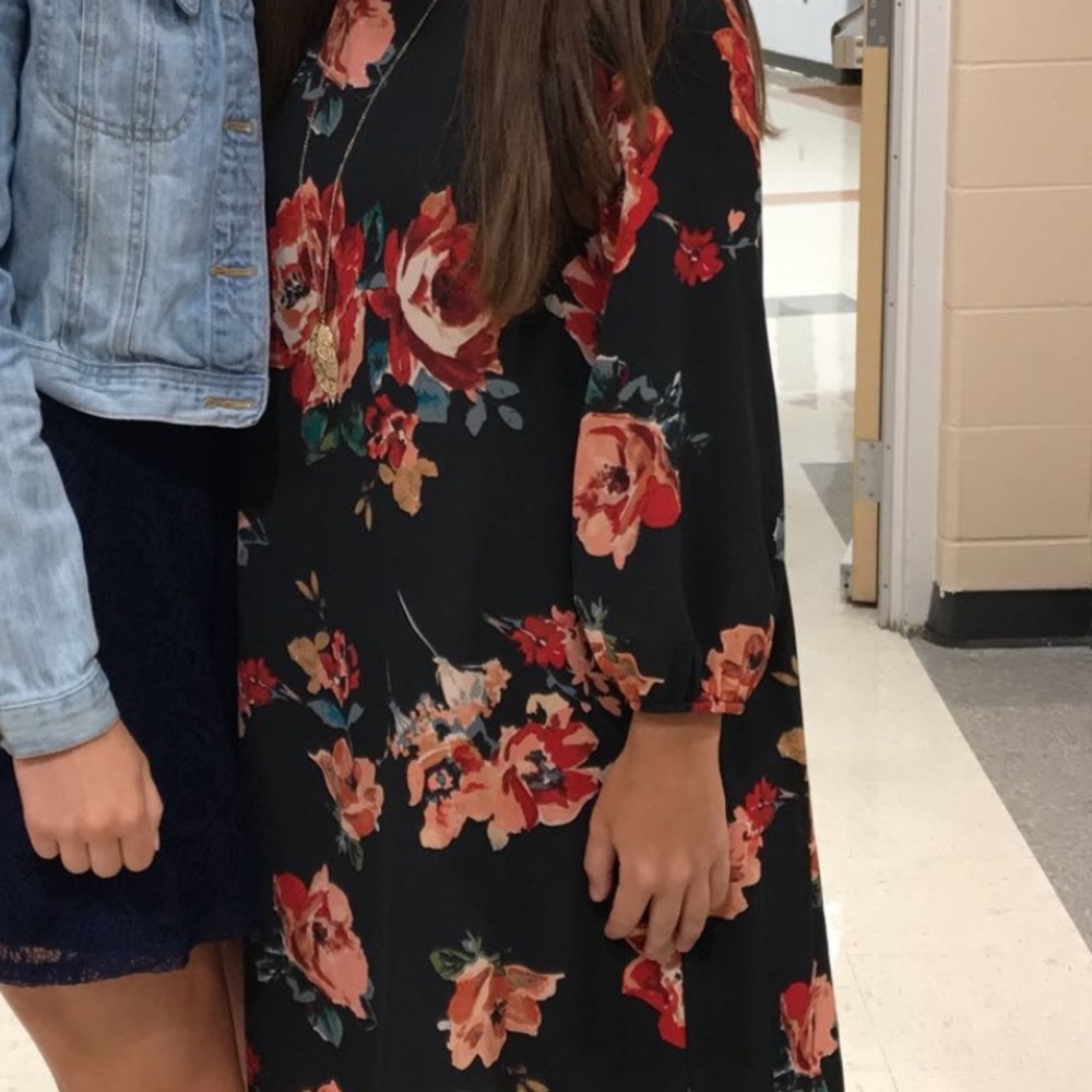 Everly Navy Floral Dress